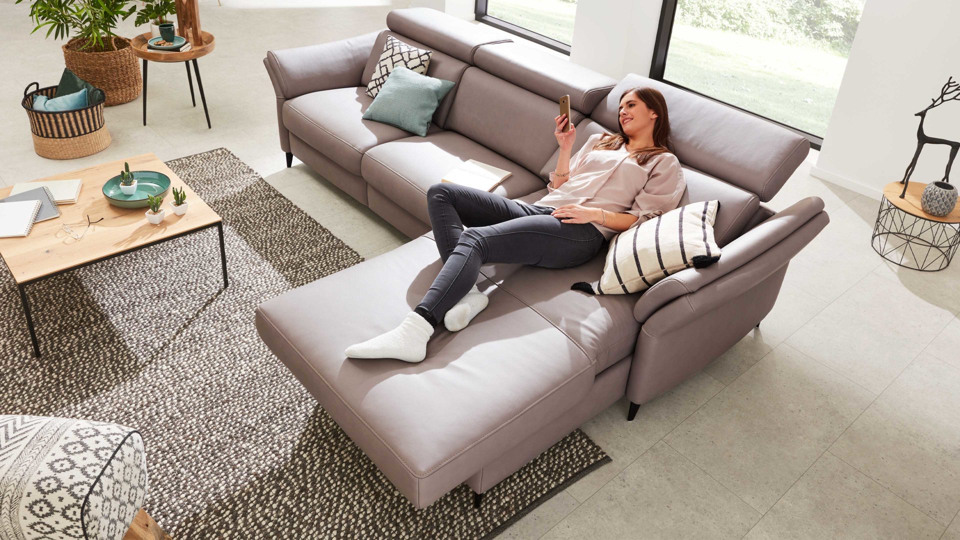 - Sofa Serie einmotorige 4055 MoLi, Interliving Relaxfunktion Relaxfunktion