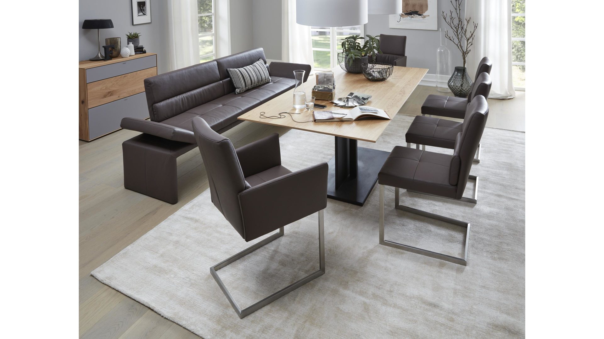 Interliving Esszimmer Serie 5601 Solobank Braunes Longlife Leder Bronco